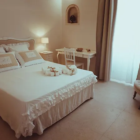 La Dimora Di Teti Couette-café 3*