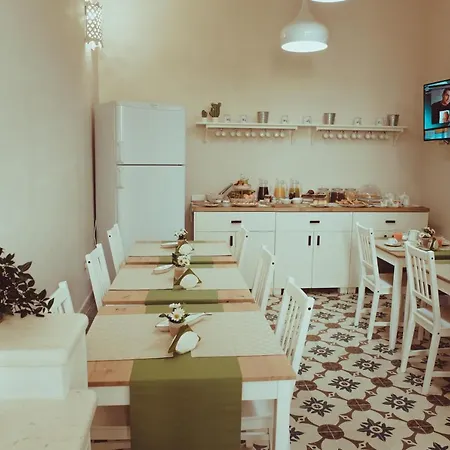La Dimora Di Teti Couette-café 3*